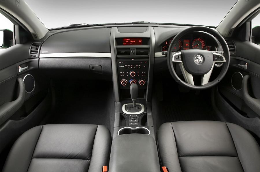 Holden Commodore VE SV6 Sportwagon 2008 года  (фото 3 из 24)